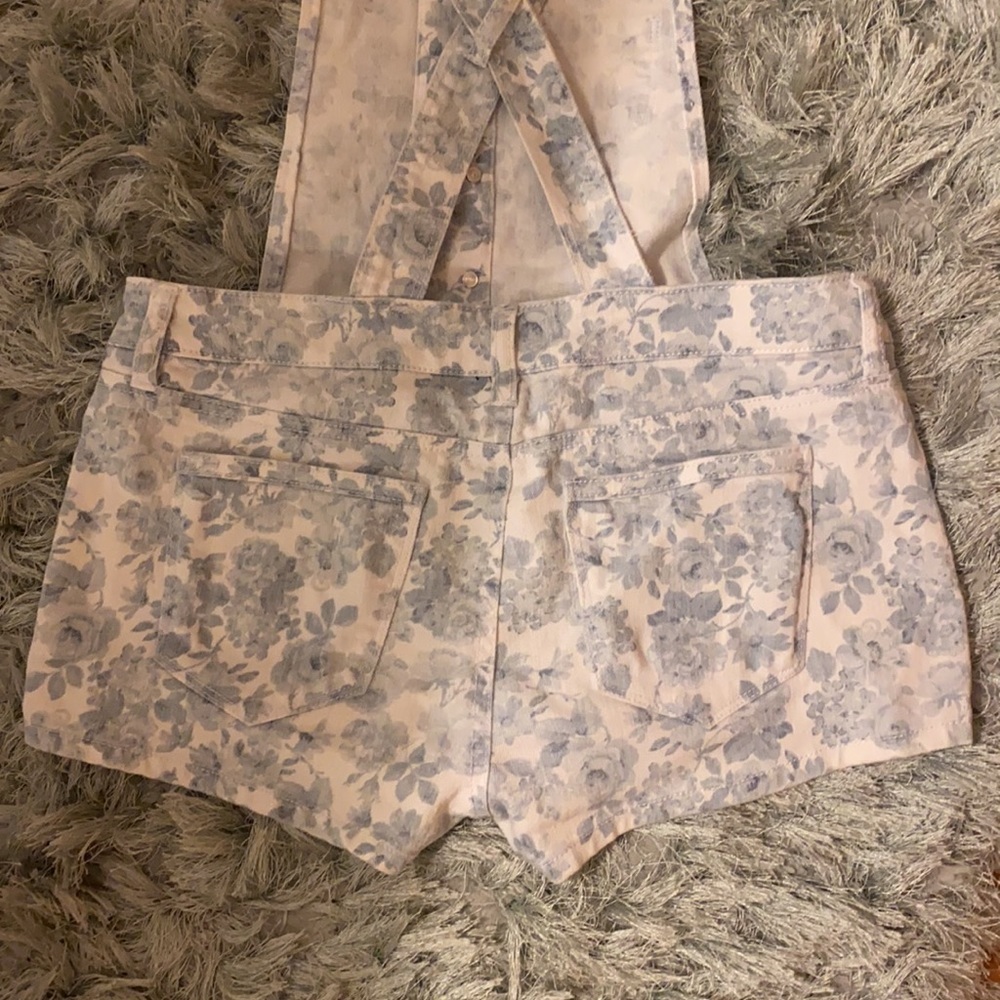 Shorts Overalls - Picture 8 of 13